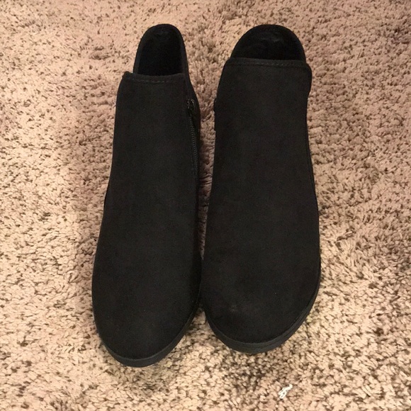 Time and Tru Shoes - Black MicroSuede Booties go below ankle